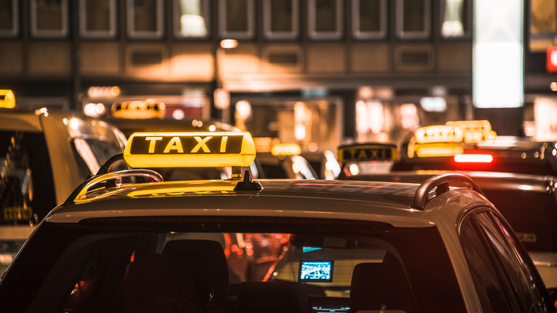 Taxis in der Nacht
